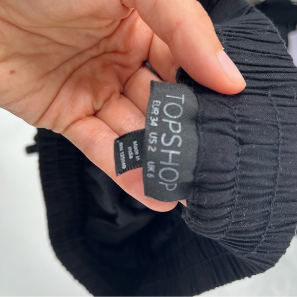 Topshop Eyelet Shorts - Picture 3 of 3